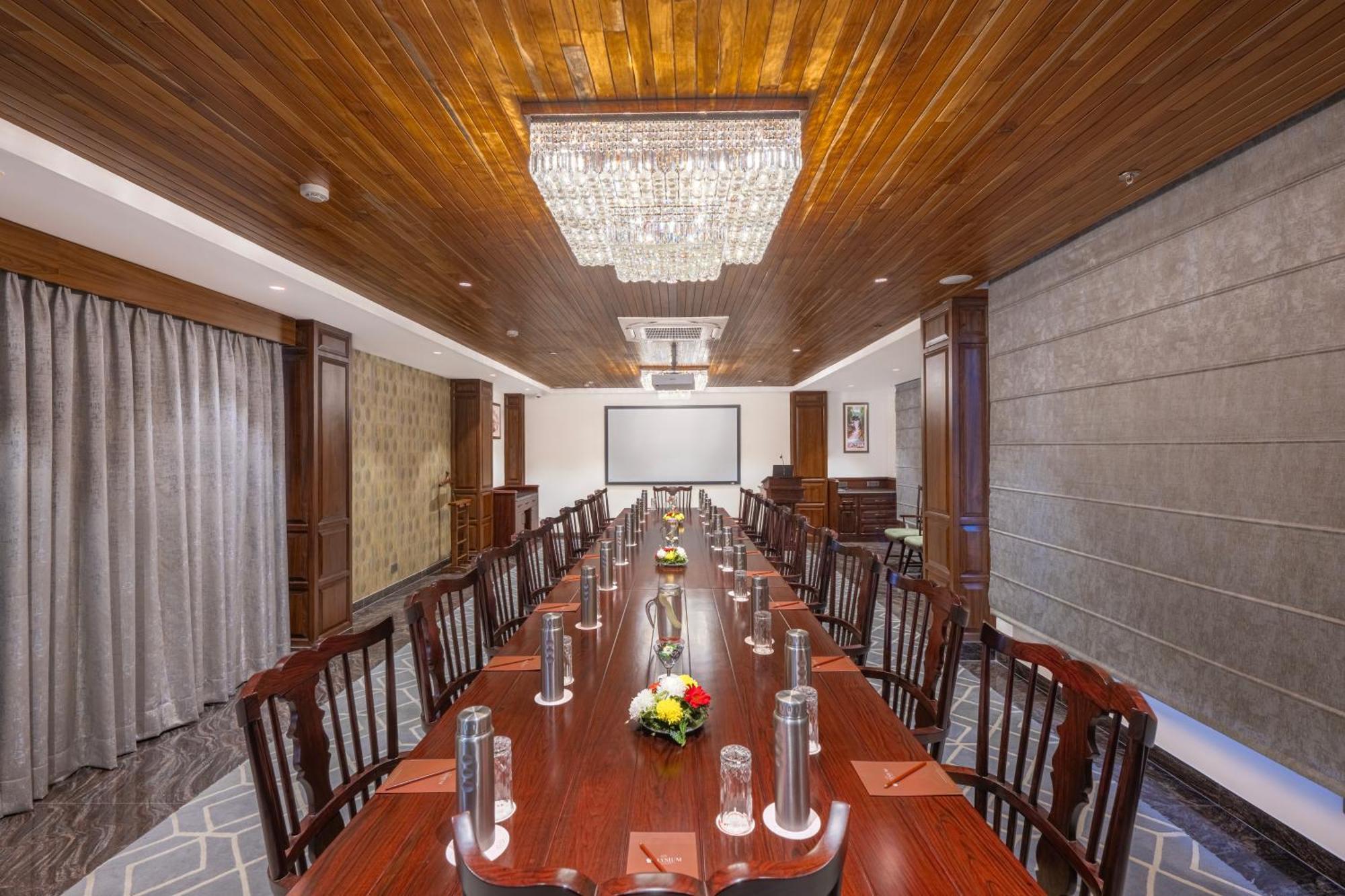 Welcomheritage Elysium Resort & Spa شيملا المظهر الخارجي الصورة